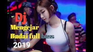 Download lagu Dj mengejar badai full bass-awii ecek mp3