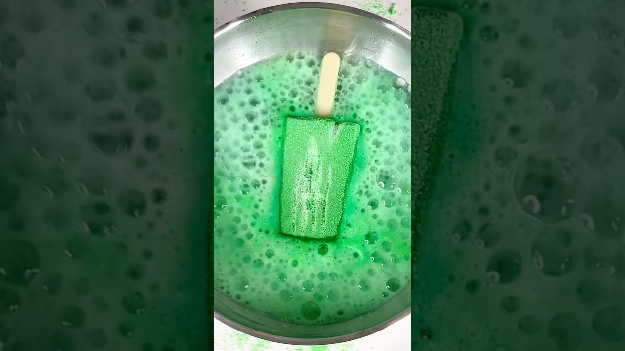 DIY Bath Bomb!! 💙😈💙 Part1 #shorts #diy #golden #wakasun #demonhunters #suns