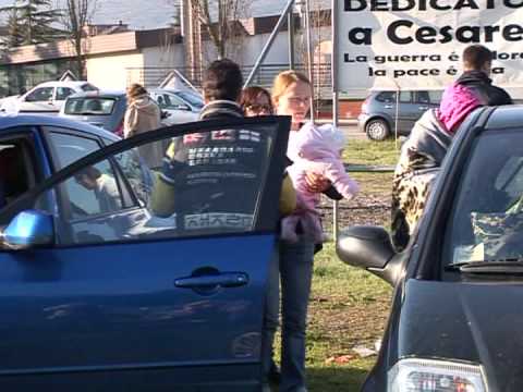 Italian earthquake survivors in tent cities