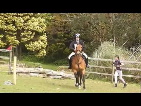 Julie & Solo's Mini Badminton Experience at HorsePlay 2012