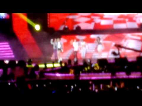 120623 Music Bank in HK - f(x) - Hot Summer