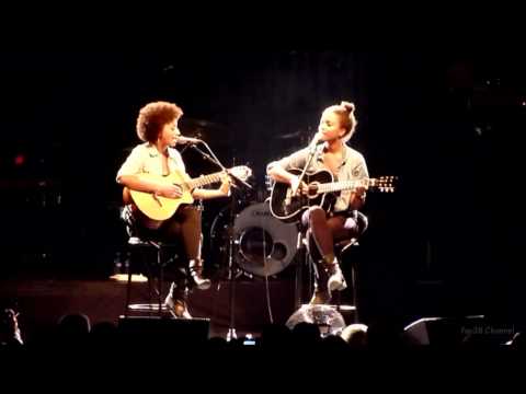 Nely & Nora - Live & Unplugged
