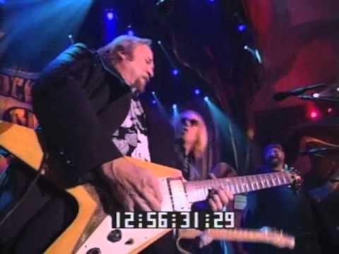 Crosby, Stills and Nash with Tom Petty Perform 