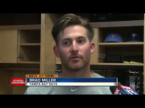 Major League Baseball teams wearing Stoneman Douglas hats during Spring Training