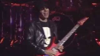 Joe Satriani - Crystal Planet Live G3 Toronto 2003