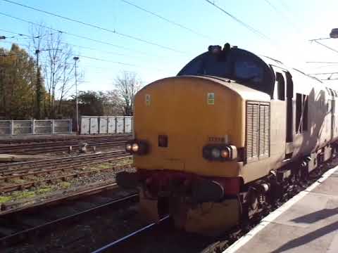The x2 Class 37 DRS Nos.37218+37059 with Railhead Treatment Train was passed through at Carlisle.