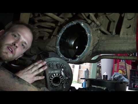 How to remove and replace a rear diff center (Solid Axle)
