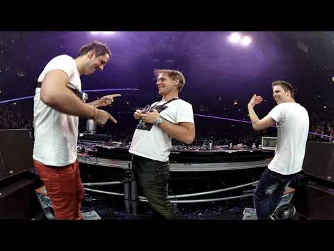 Armin Van Buuren & NWYR - ID  vs I Need You (Ultra Music Festival 2018)