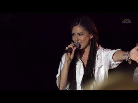 Basia Miedzińska (I Grades) "Turn your lights down low"