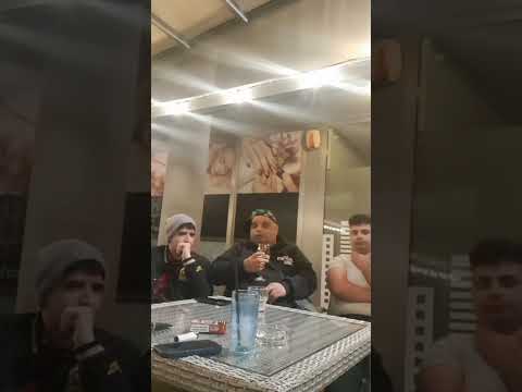 Dopo la richiesta di soldi hai follower siamo diventati ricchi