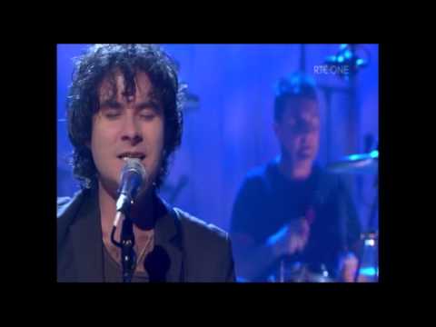Paddy Casey on The Late Late Show singing 'Wait'