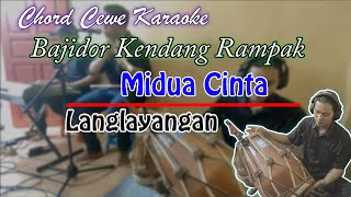 Download lagu Midua Cinta ( LANGLAYANGAN ) Karaoke Chord Cewe | Slow Naik Bajidor Kendang Rampak mp3 Download lagu Midua Cinta ( LANGLAYANGAN ) Karaoke Chord Cewe | Slow Naik Bajidor Kendang Rampak mp3