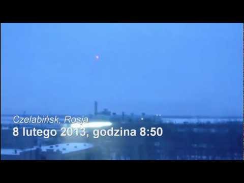 Dziewczynka siedzi na członków Jeśli dziecko jest bardzo małe prącie