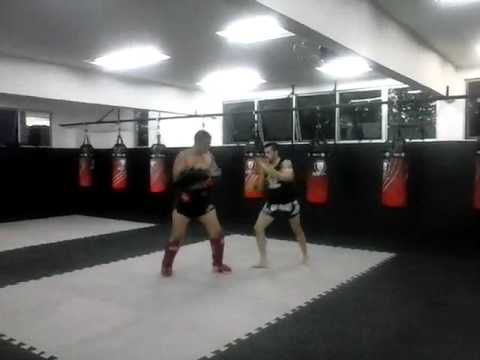 Treino. Batendo paô 2015 Academia Big Fighters. Professor Big