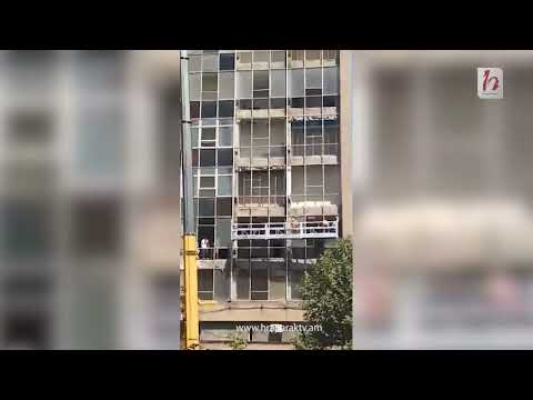 Կոտրելով փոխում են շենքի պատուհանները