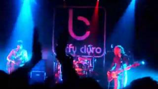 Biffy Clyro - Love Has A Diameter (Early Live Version)
