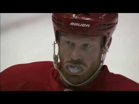 NHL REGULAR SEASON 2010-11 - Colorado Avalanche @ Detroit Red Wings