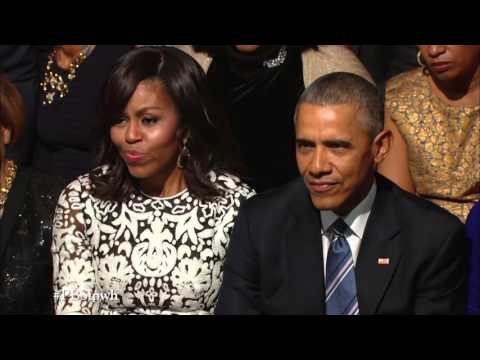 Leon Bridges Performs "Lonely Avenue"