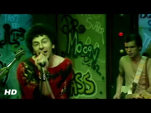 UK Subs - Tomorrow's Girls (Top of the Pops, 13/09/1979) [TOTP HD]