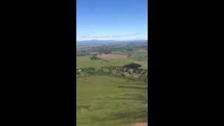 preview picture of video 'Jetstar A320 (VH-VGF) Launceston Landing & Taxi JQ 733'