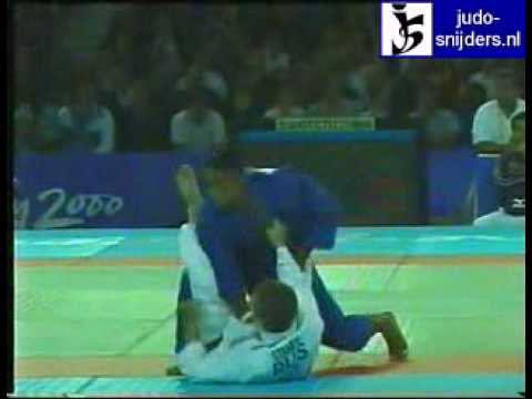 Judo 2000 Sydney: Evgeny Stanev (RUS) - Manolo Poulot (CUB) [-60kg]