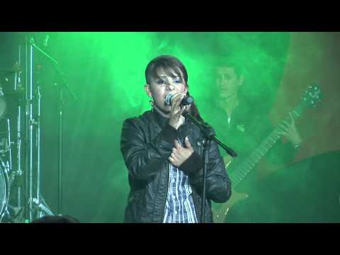 Só Tu És Deus video