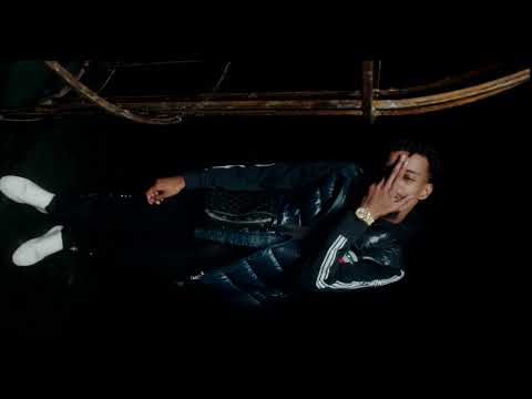 STUDIOBAND1T OSLÄPPT - MASKERAD