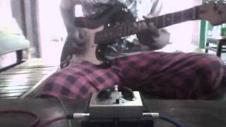Video thumbnail for snarling dogs fuzz buzz + squire affinity series.wmv by Agus Sandi