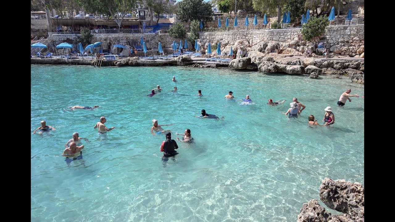 BÜYÜKŞEHİR EMEKLİ EVİ ÜYELERİ YAPRAKLI KOY’DA DENİZİN TADINI ÇIKARDI