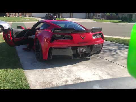 C7 Z06 Corvette with long tube headers, 3" X pipe and gutted out mufflers! (Insane Sound!!!)