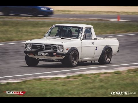 Wakefield Park Trackschool Day CA18 datsun ute