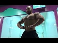 60 inch Shoulders | Posing