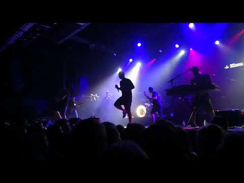 Aspencat  - Som moviment + Naixen primaveres + Xiqueta dolça + Crida 21.10.2017 Barcelona Razzmatazz