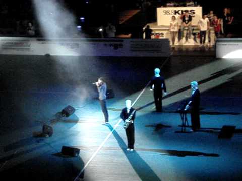 Stromae - Alors On Danse