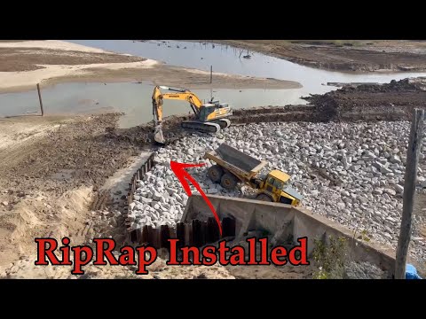 Short Riprap Install by sheet pile at Edenville Dam