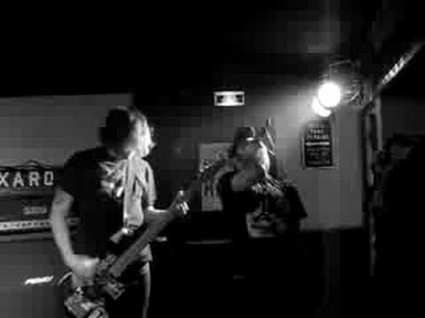 M40 - Innanfor Muren (live SoapBox Club 22-10-2007)