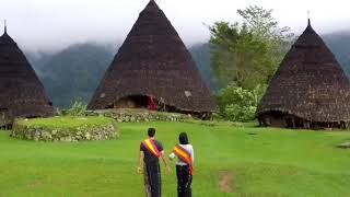 preview picture of video 'Waerebo village tour'