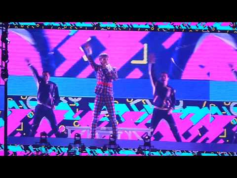 SHINee FIVE TOKYO DOME 9.2 DO ME RIGHT