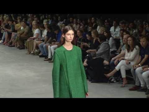 Calvin Klein Collection Women's Spring 2014 Runway Show