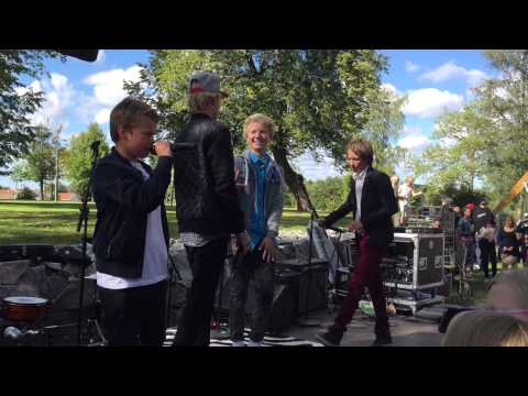 Skyscraper - Glödhet