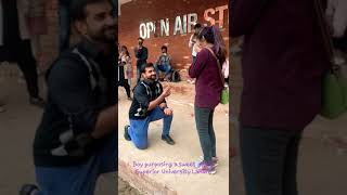 Download lagu Boy purposing a sweet girl in Superior University Lahore.. mp3