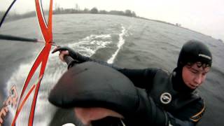 preview picture of video 'Frisse windsurfmiddag op Reeuwijk 14-12-2012'