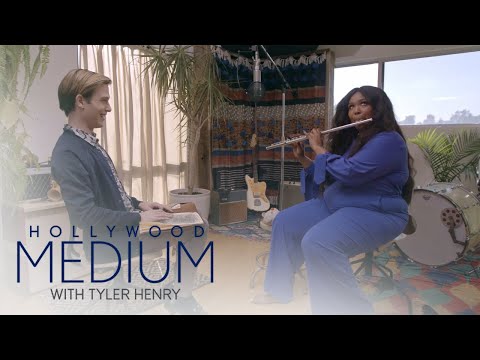 Lizzo Plays Her Cherished Flute for Tyler Henry | Hollywood Medium with Tyler Henry | E!