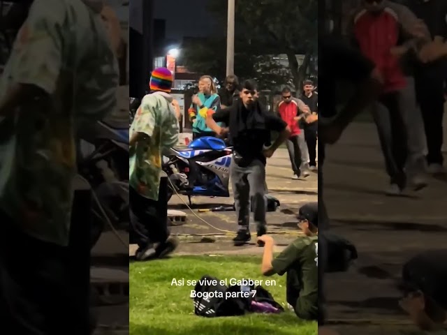 Vídeo relacionado con 2026 Braga gótica para mujer, brillante, metálica, con liga antideslizante, fiesta de baile Raves, verde, talla única