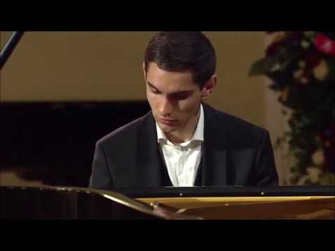 Dmitry Shishkin plays Liszt "La Campanella"
