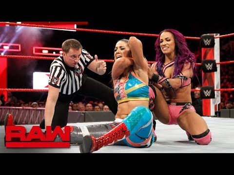 Sasha Banks vs. Bayley: Raw, Feb. 12, 2018