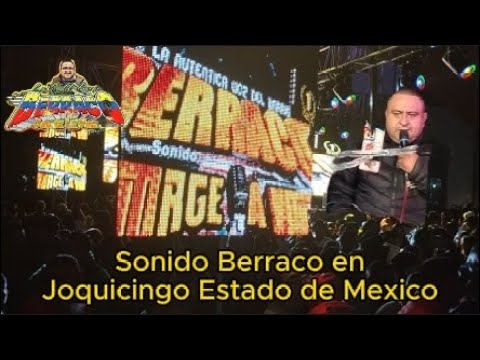 Sonido Berraco tocando una cumbia con acordeon en Joquicingo Estado de México