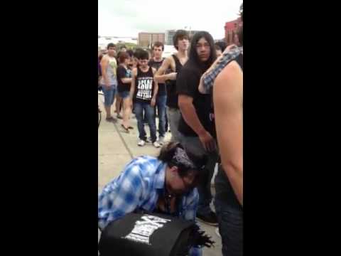 Fans lining up early for the NEMHF Does Austin get free All In Merch goody bags