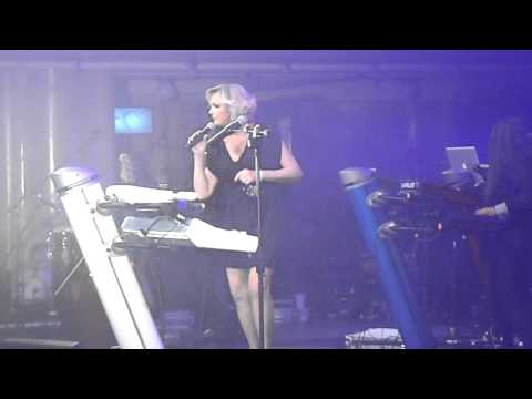 HELENA VONDRÁČKOVÁ -JÁ VÍTÁM DÉŠT -VÁNOČNÍ KONCERT LUCERNA