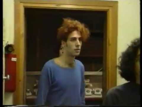 פלסטיק ונוס - רעש בשקט - סרטו של ניר ברגמן